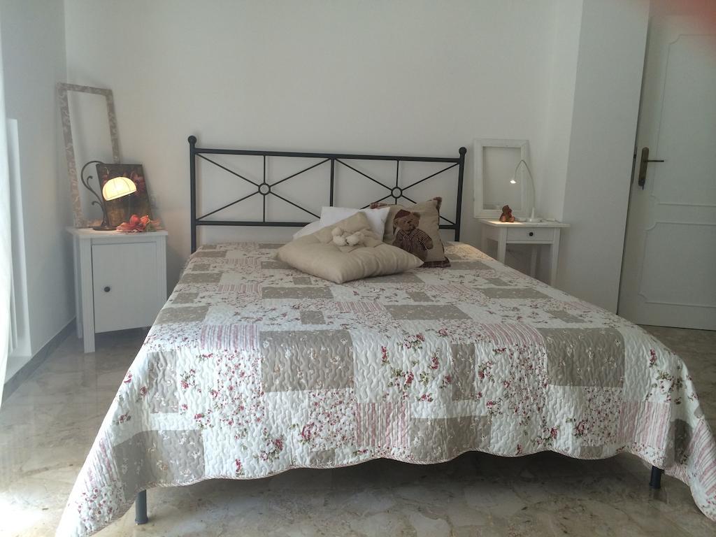 Azzurramare Bed & Breakfast 葛伦坦马勒 客房 照片
